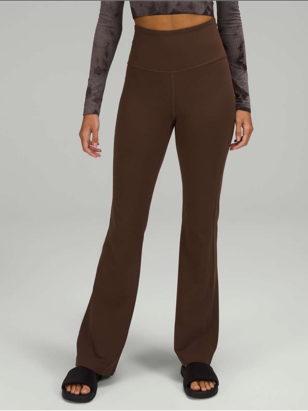 NWT Lululemon Groove Super-High-Rise Flared Pant Nulu Java Size 8